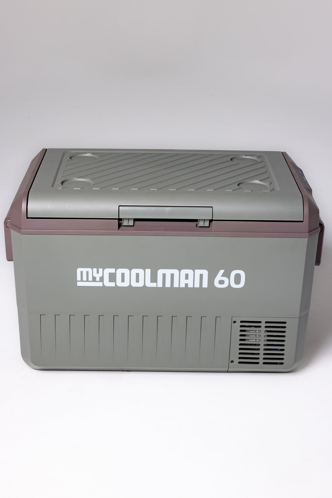 Mcmr60 Mycoolman Recreational Series, 60L Portable Refrigerator, Can Cool from +20 to -20 Degrees, Size 60 Liters (Uses 12/24Vdc Car Power and 220Vac Home Power) ราคา 34,000 บาท*ส่งฟรี