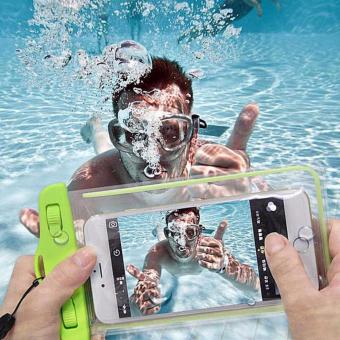 ซองกันน้ำ สำหรับโทรศัพท์มือถือ (waterproof phone pouch) สีเขียว ซองกันน้ำ สำหรับโทรศัพท์มือถือ (waterproof phone pouch) สีเขียว