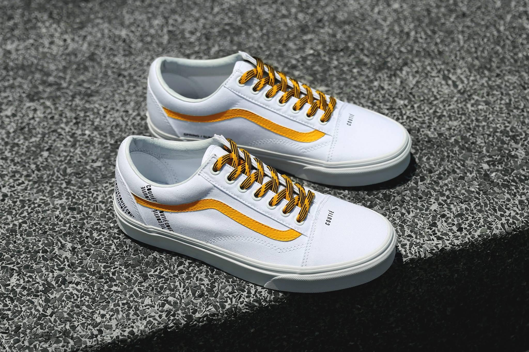 vans old skool logo stripe