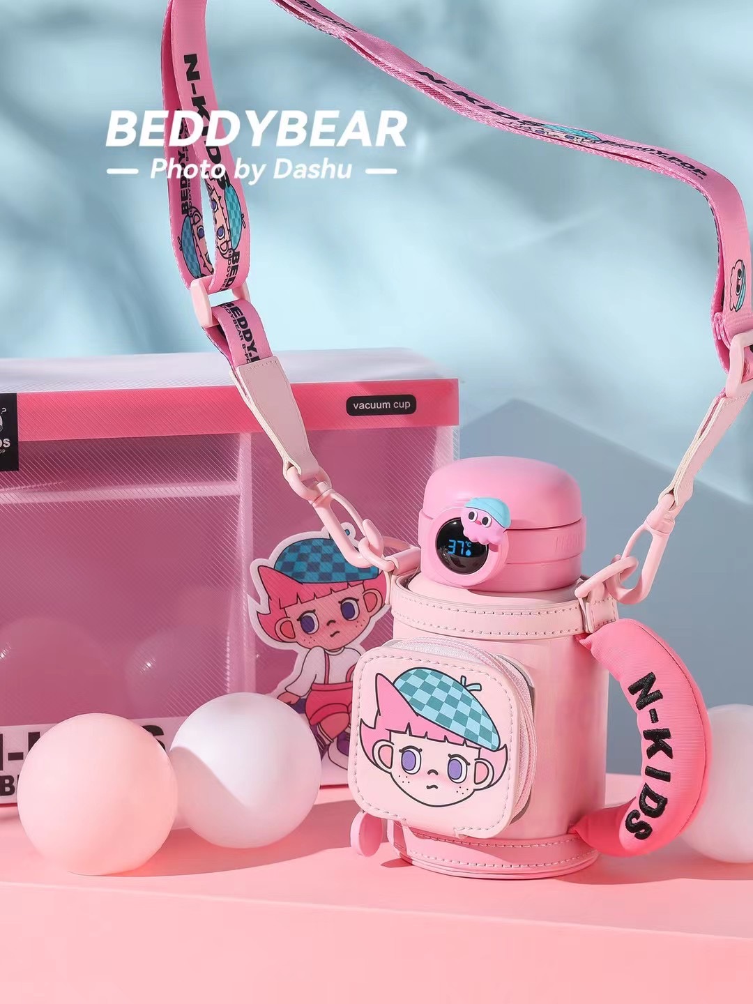 BeddyBear กระติกน้ำสูญญากาศสแตนเลส เก็บอุณหภูมิ ร้อน/เย็น 2in1 มีฝาแสดงอุณหภูมิได้ พร้อมกระเป๋าสะพาย แถมพ่วงกุญแจ Beddy Pop เข้าเซ็ท รุ่น BB002PNT-002 ขนาด 480 ml. ราคา 1,490 บาท*ส่งฟรี