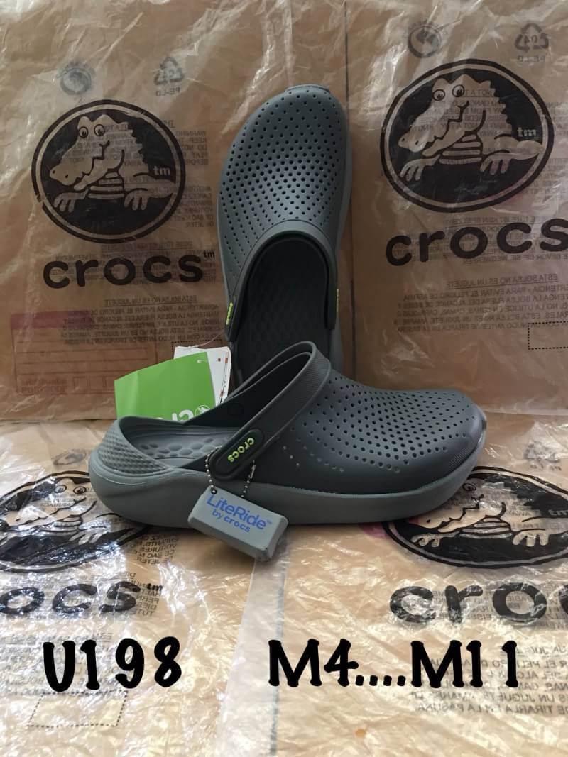 รองเท้าแตะ crocs นิ่มนวลใส่ได้ทั้ง ชาย หญิง