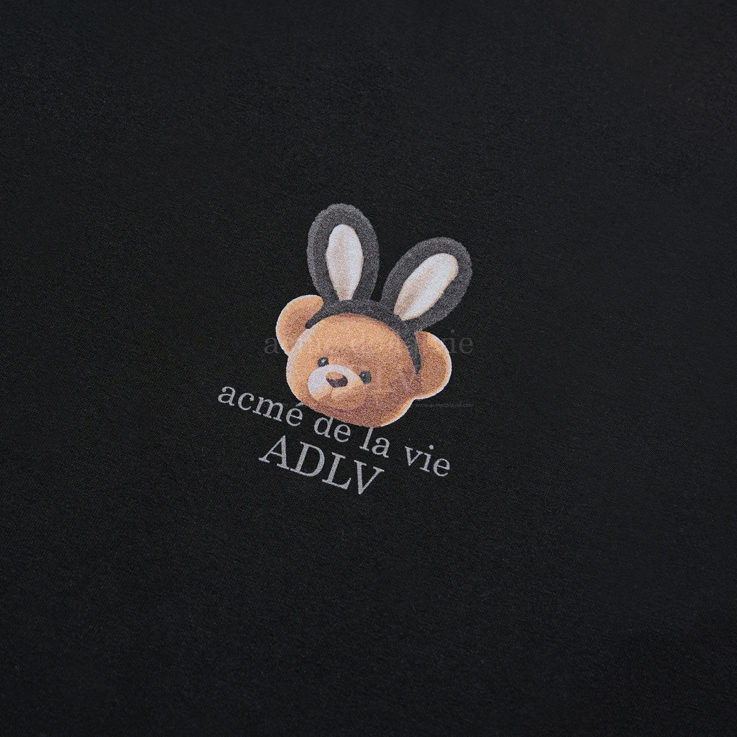 ADLV [acme de la vie] เสื้อยืด Oversize รุ่น Rabbit Bear