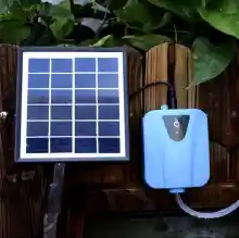 ภาพขนาดย่อของภาพหน้าปกสินค้าSolar Powered Oxygenator น้ำปั๊มออกซิเจนเครื่องฟอกอากาศในบ่อน้ำ Aquarium Airpump ออกซิเจนถังปลาคอมเพรสเซอร์ Aerator(สินค้ามี2รุ่นไห้เลือกค่ะ) จากร้าน GMY SHOP บน Lazada