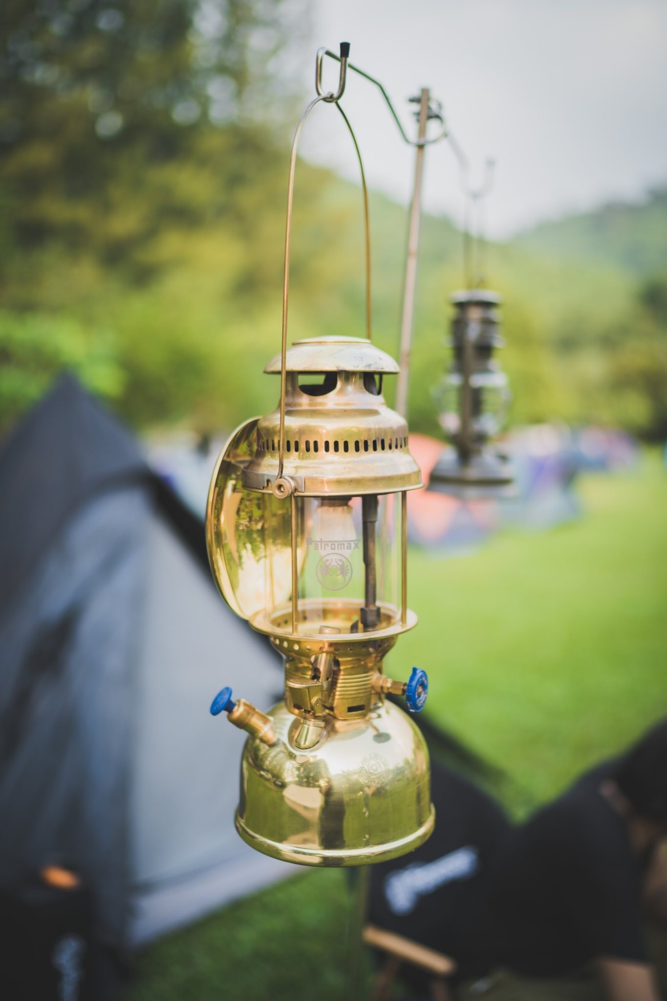 ตะเกียงเจ้าพายุ Petromax HK500 สี Brass พร้อมน้ำมันพาราฟิน 5 ลิตร ราคา 13,500 บาท*ส่งฟรี