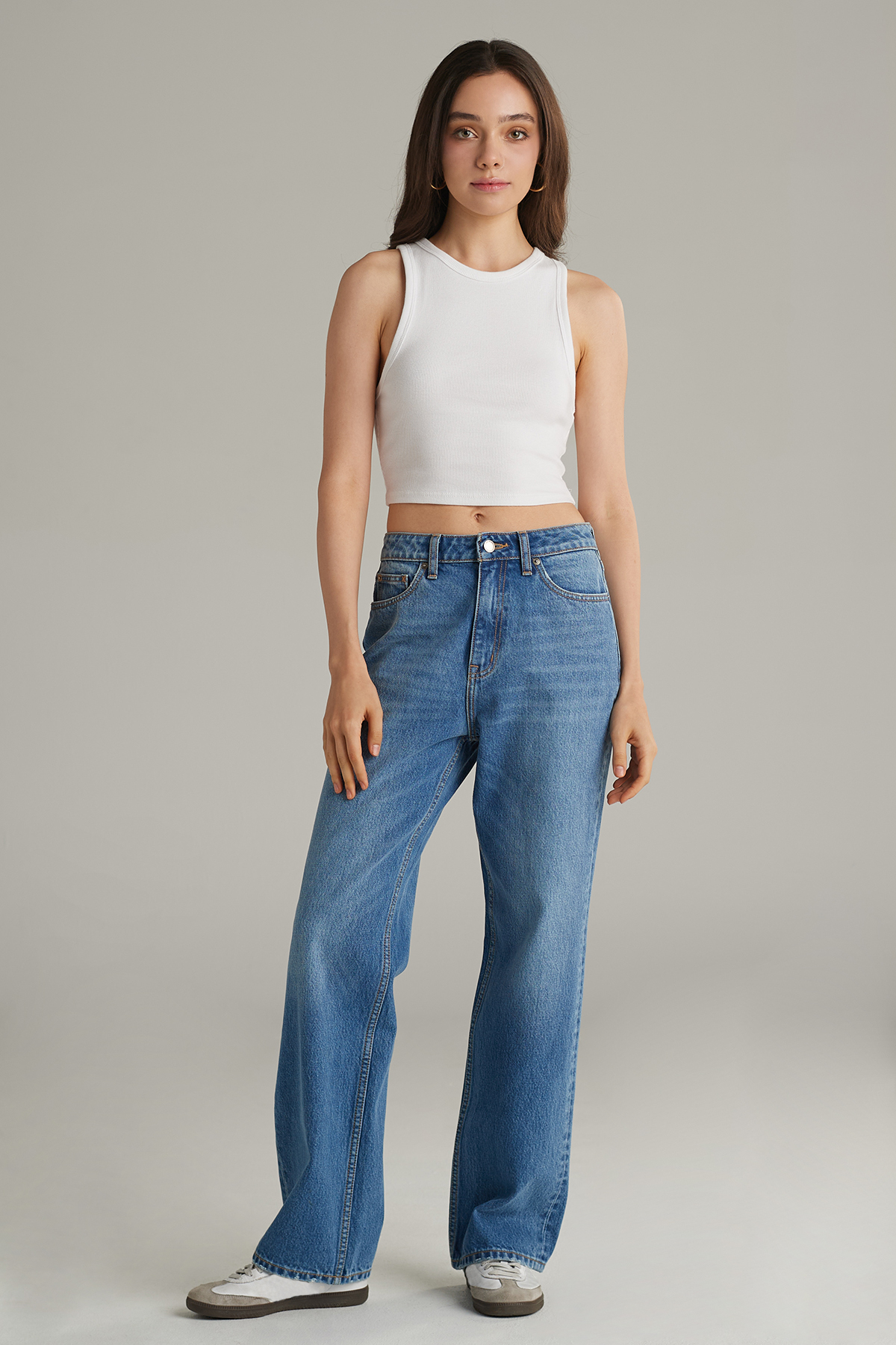 Mc jeans กางเกงยีนส์ผู้หญิง ทรงกระบอกเล็ก ปลายขากว้าง (Straight Wide) สียีนส์ฟอกอ่อน MFIZ199 ราคา 1,796 บาท*ส่งฟรี