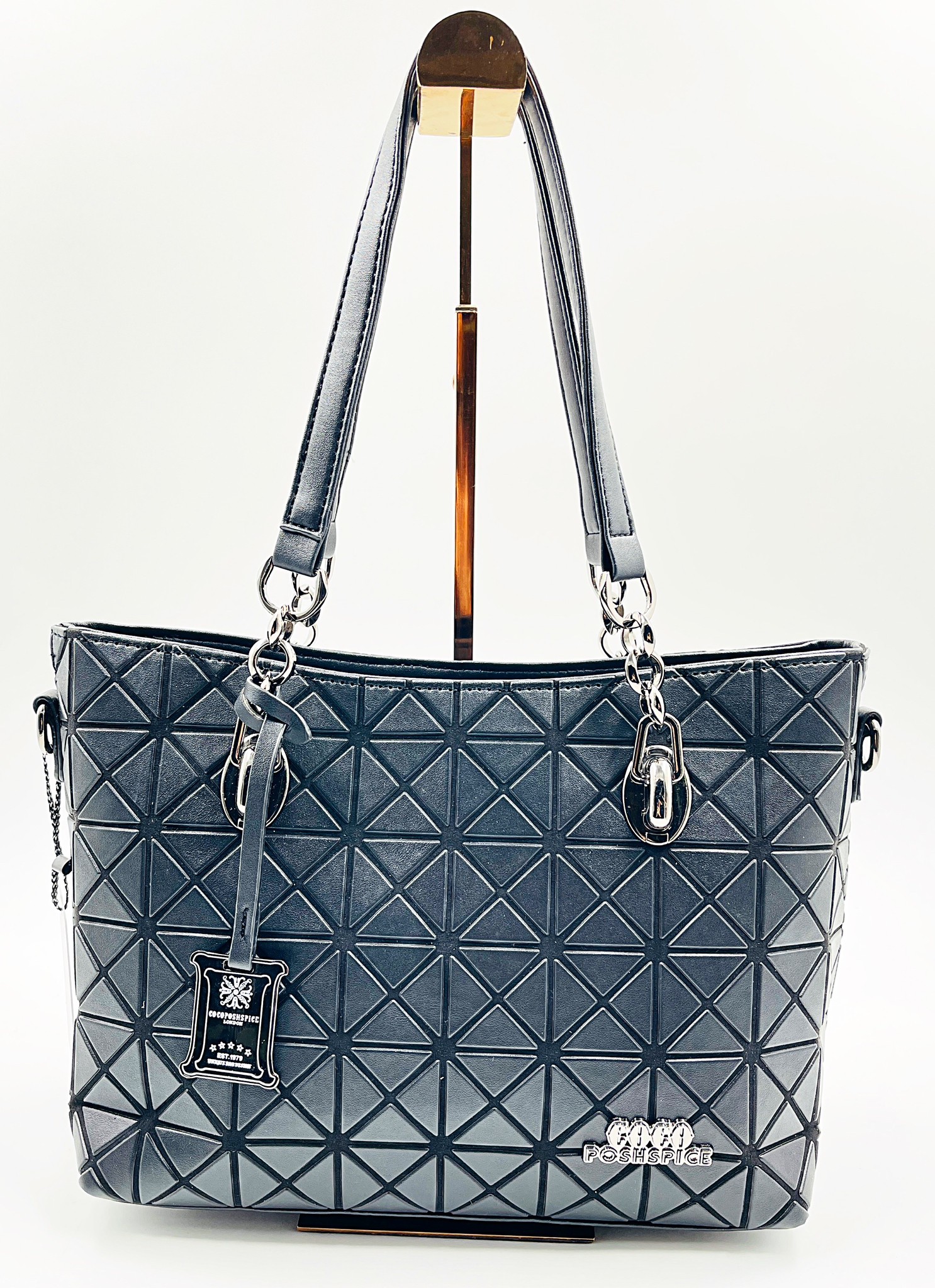 Coco London Safiano leather 2-compartment long handle messenger bag Safiano black Jessi ราคา 1,350 บาท*ส่งฟรี