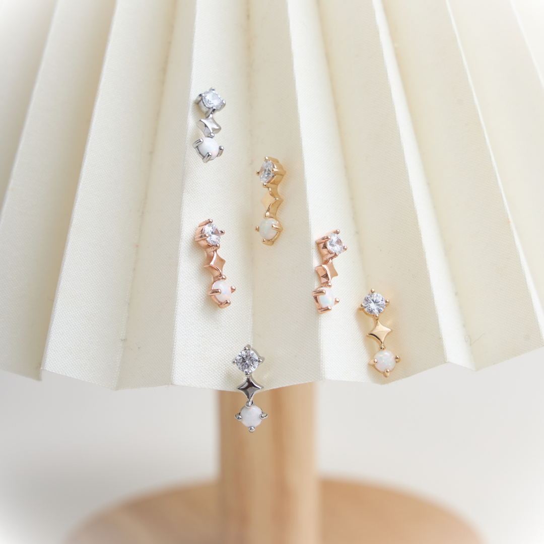 Earika.Earrings - Falling Frost Opal Dangling Earrings, Sparkling Diamonds, Stainless Steel Material, Suitable for People with Sensitive Skin. ราคา 390 บาท*ส่งฟรี