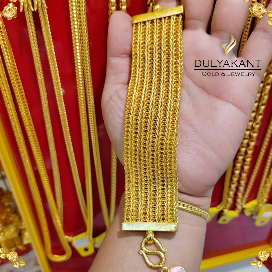 เลสข้อมือ เศษทองคำแท้ ลายแพเบนซ์ 6 แถว หนัก 10 บาท ยาว 6-8 นิ้ว สร้อยข้อมือทอง สร้อยข้อมือผญ ทองเหมือนแท้ ข้อมือทอง กำไลข้อมือ กำไล กำไลทอง ราคา 645 บาท*ส่งฟรี