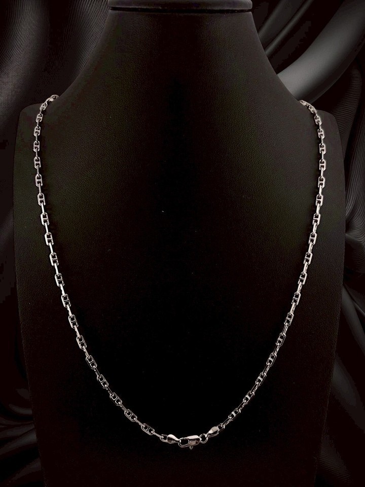 Guapad Necklace Covered in White Gold. White Gold Guapad Necklace ราคา 650 บาท*ส่งฟรี