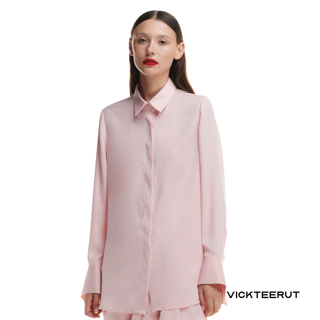 VICKTEERUT (ราคาปกติ 6,550-.) Satin Long Sleeve Shirt เสื้อเชิ้ต แขนยาว ผ้าซาติน ราคา 3,930 บาท*ส่งฟรี