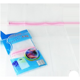 ถุงตาข่ายสำหรับแยกผ้าและถนอมผ้าเวลาซักเครื่อง ขนาด 50x40 ซม. ถุงตาข่ายสำหรับแยกผ้าและถนอมผ้าเวลาซักเครื่อง ขนาด 50x40 ซม.