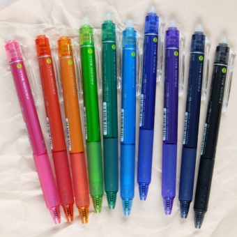 ปากกาลบได้ Pilot Frixion แบบกด 0.5 Set 10 ด้าม ปากกาลบได้ Pilot Frixion แบบกด 0.5 Set 10 ด้าม