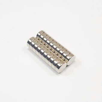 แม่เหล็กแรงสูง นีโอไดเมียม ขนาด 8mmx3mm (20 ชิ้น) แม่เหล็กแรงสูง นีโอไดเมียม ขนาด 8mmx3mm (20 ชิ้น)