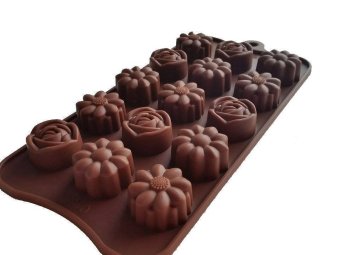 Meedee แม่พิมพ์ซิลิโคน ลายดอกไม้ 15 หลุม (Brown) Meedee แม่พิมพ์ซิลิโคน ลายดอกไม้ 15 หลุม (Brown)