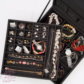 B05 กล่องเครื่องประดับ กล่องใส่จิวเวอรี่ jewerlry box สีดำ B05 กล่องเครื่องประดับ กล่องใส่จิวเวอรี่ jewerlry box สีดำ