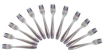 CCG 1 โหล ส้อม / ส้อมขนมหวาน สเตนเลส (SK161 - หนา) CCG 1 โหล ส้อม / ส้อมขนมหวาน สเตนเลส (SK161 - หนา)