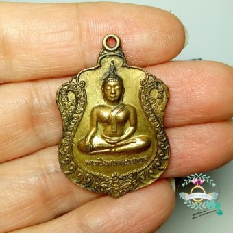 hindd พระหลวงทันใจเนื้อทองเหลือง ด้านหลังเป็นหลวงปูทวดโอมมหารวย hindd พระหลวงทันใจเนื้อทองเหลือง ด้านหลังเป็นหลวงปูทวดโอมมหารวย