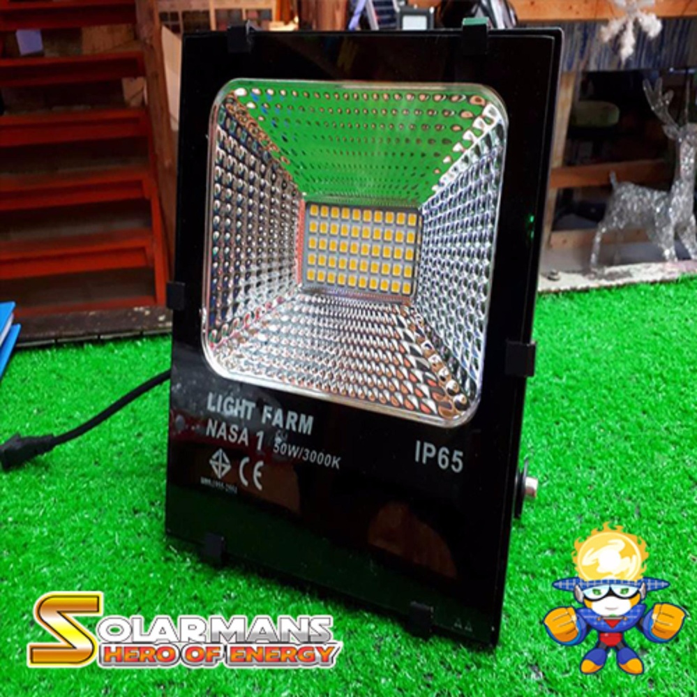 Solar man  Floodlight LED 50W โคมไฟสปอร์ตไลท์ LED 50 วัตต์ (แสงสีขาว) กันน้ำได้ IP 65 แพ็ค 1 ชุด