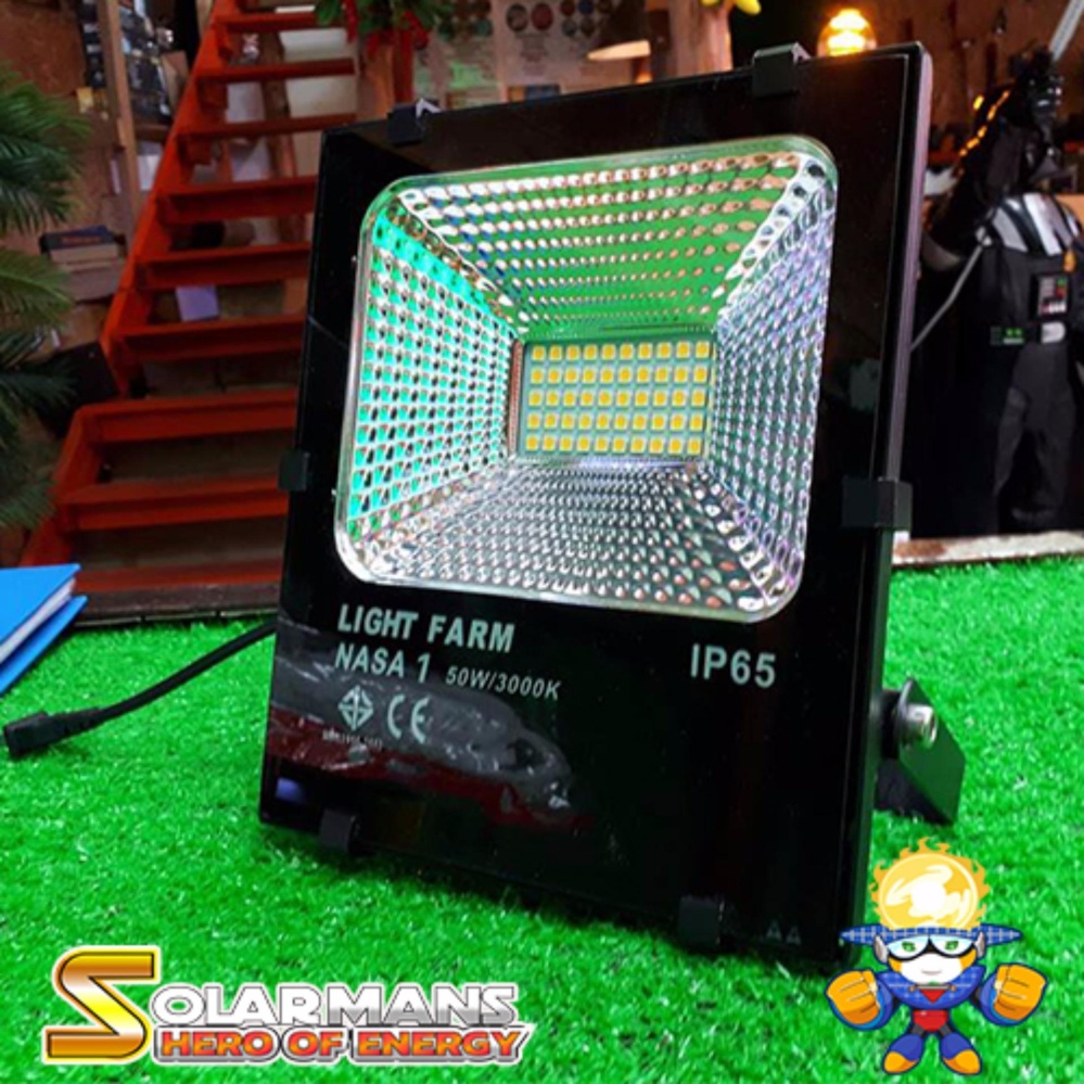 Solar man  Floodlight LED 50W โคมไฟสปอร์ตไลท์ LED 50 วัตต์ กันน้ำได้ IP 65 ไฟสวนกลางแจ้ง, สนาม (แสงสีขาว) แพ็ค 1 ชุด