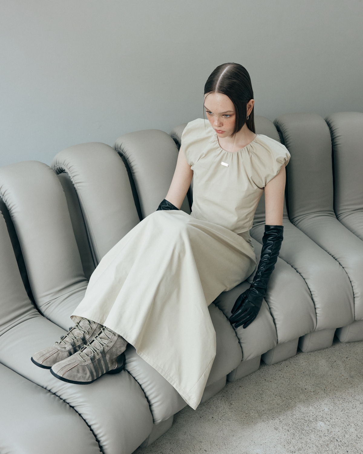 SAINT CROP TOP  เสื้อครอปแขนเลย ราคา 1,475 บาท*ส่งฟรี