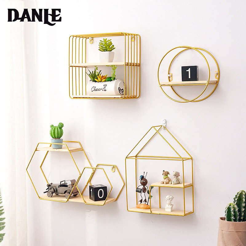 DANLE【จัดส่งฟรี】Nordic Ins Wrought Iron ชั้นวางติดผนัง Living ห้องผนังแขวนตะกร้าติดผนังห้องน้ำชั้นแต่งบ้าน ราคา 100 บาท*ส่งฟรี