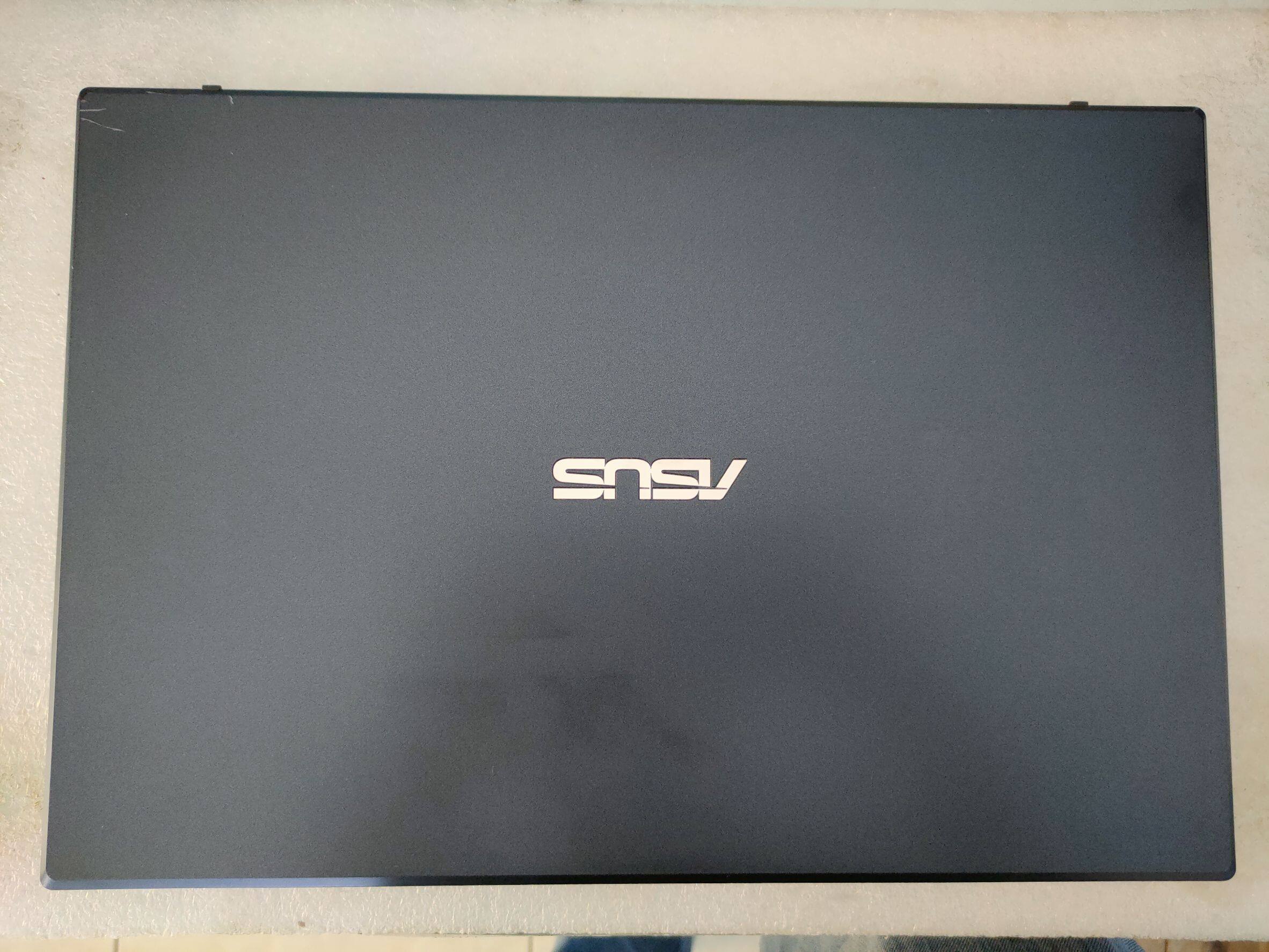 ขายซากโน๊ตบุ๊ค ASUS รุ่น VivoBook A571GT-AL756T เปิดไม่ติดซ่อมไม่ได้ ขายเป็นซาก/อะไหล่ทั้งเครื่อง ของแท้ Original ตรงรุ่น สภาพสวยๆ ไม่มีรอยแตกหัก ตามรูป เหมาะสำหรับงานซ่อม/เปลี่ยนหรือปิดงาน ราคา 2,000 บาท*ส่งฟรี