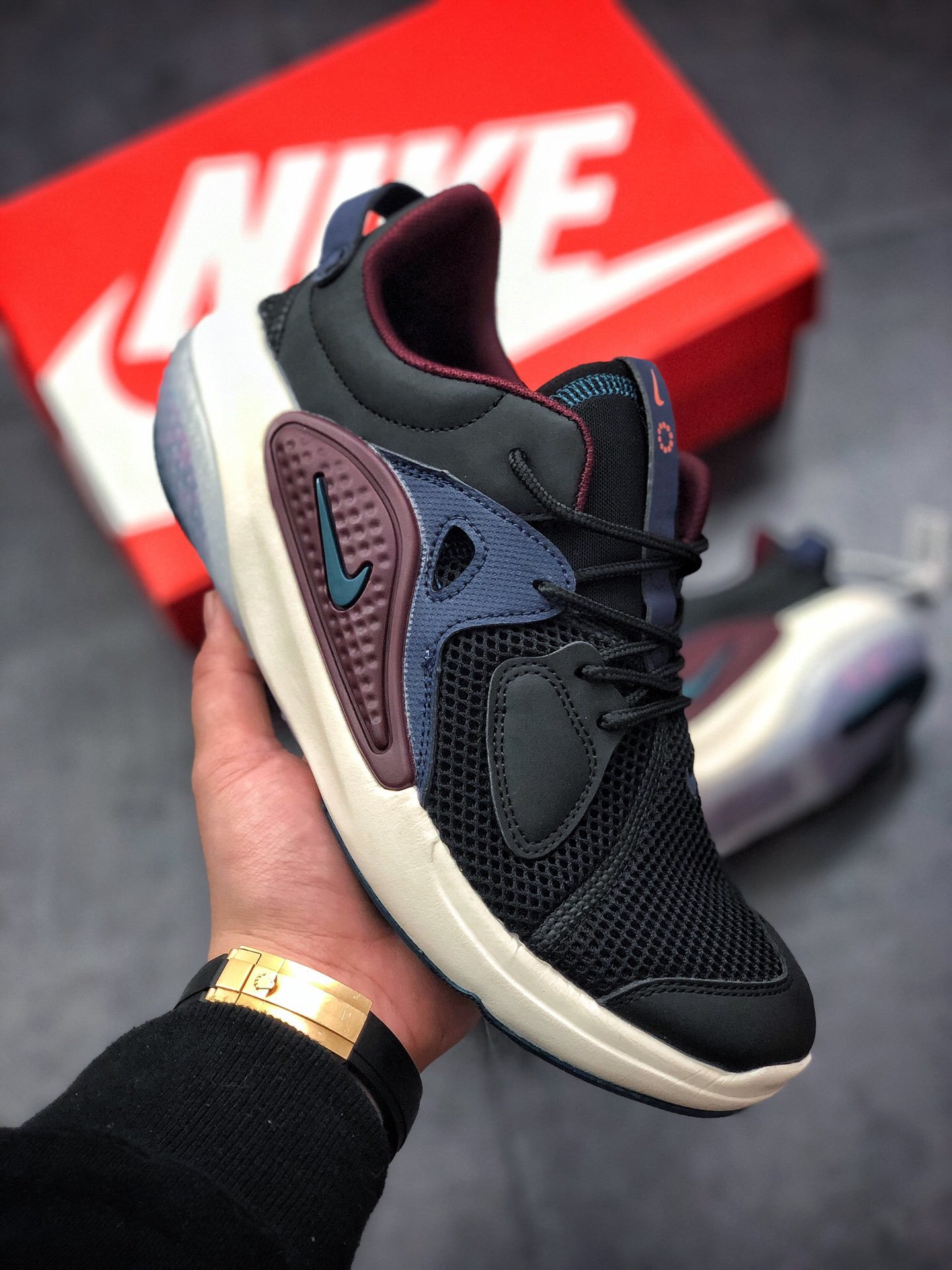 puma jamming nike joyride