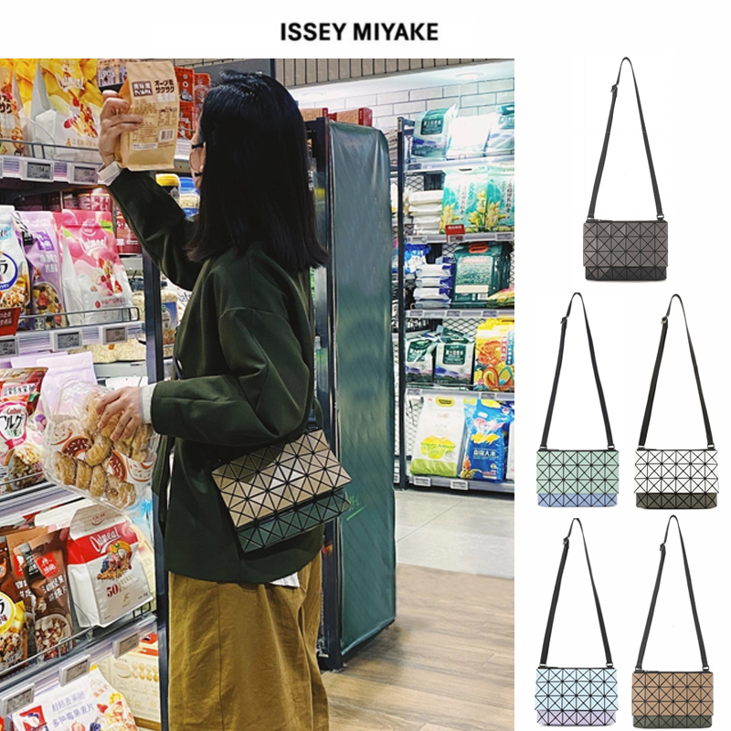 กระเป๋า baobao issey miyake/ อิซเซ่ มิยาเกะ Raw Prism Six-Glass Diamond Messenger Bag ชายและหญ ของแท้ 100% ราคา 1,499 บาท*ส่งฟรี