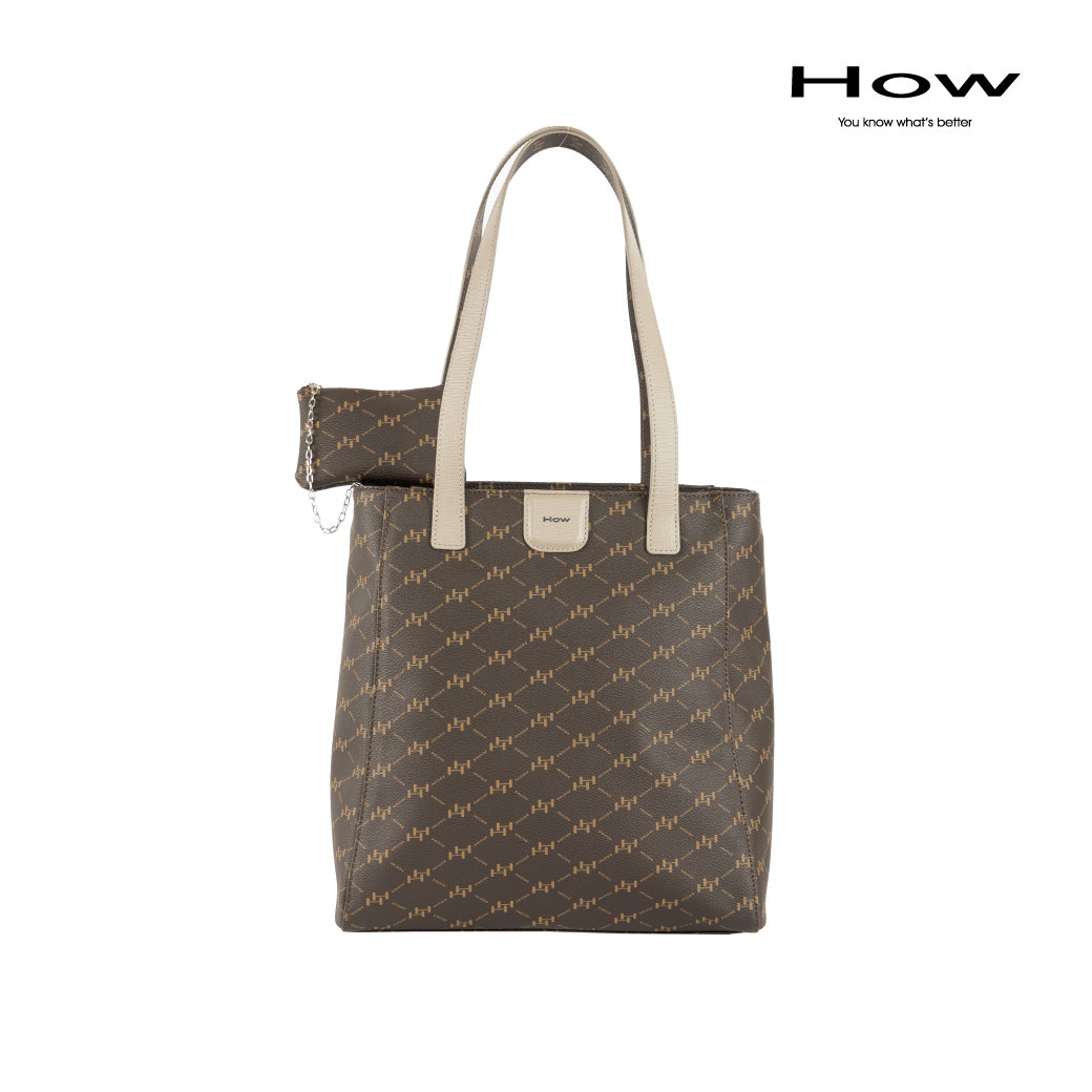 How กระเป๋าสะพายข้าง รุ่น HHH0322 - สีน้ำตาลเทา ราคา 2,449 บาท*ส่งฟรี