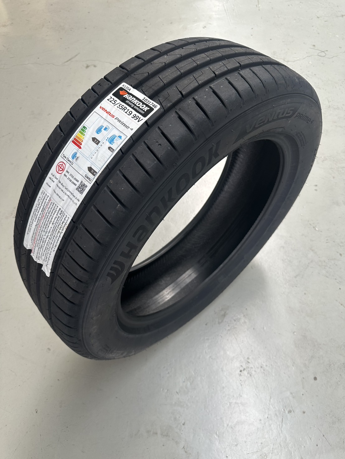 Hankook 225/55R19 รุ่น Ventus Prime 4 (K135) ปี 25 ยางรถยนต์ 1 เส้น ราคา 4,790 บาท*ส่งฟรี