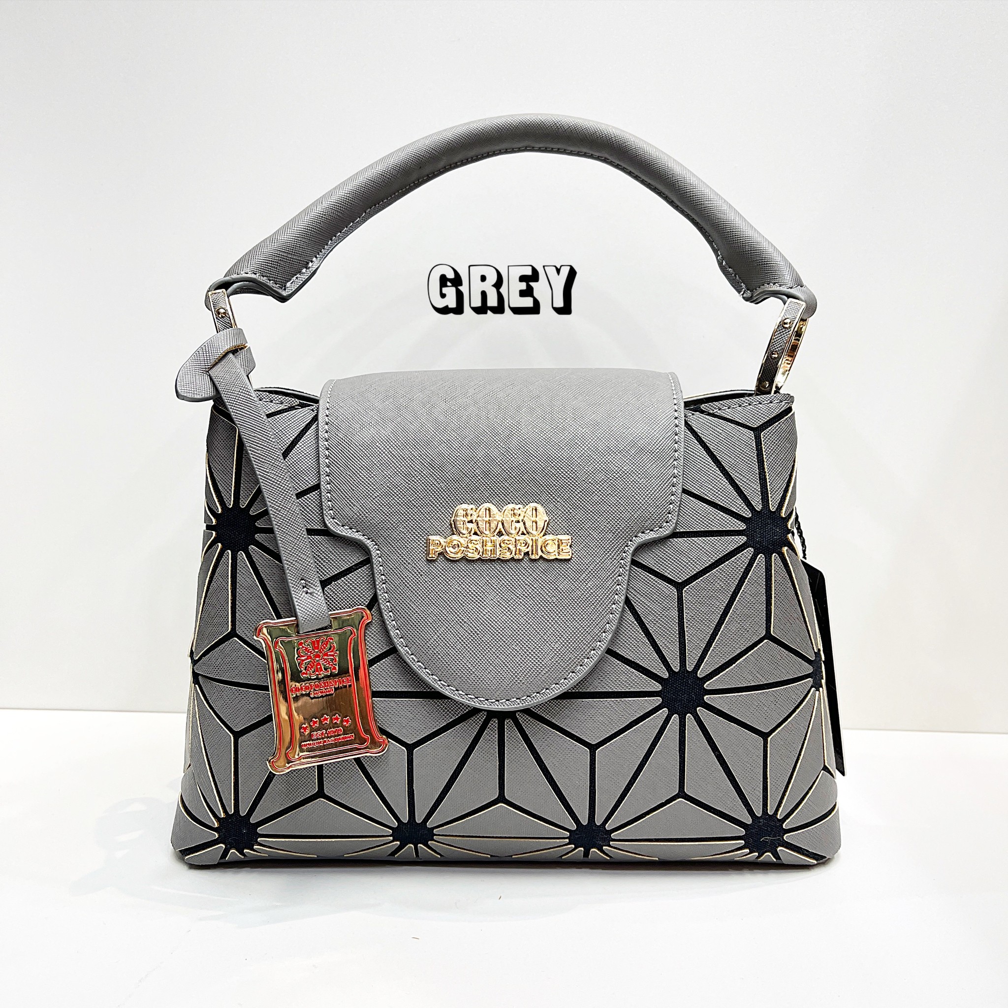 Coco London 3-compartment long handle messenger bag Safiano leather utility Ginny spare parts gold ราคา 1,190 บาท*ส่งฟรี