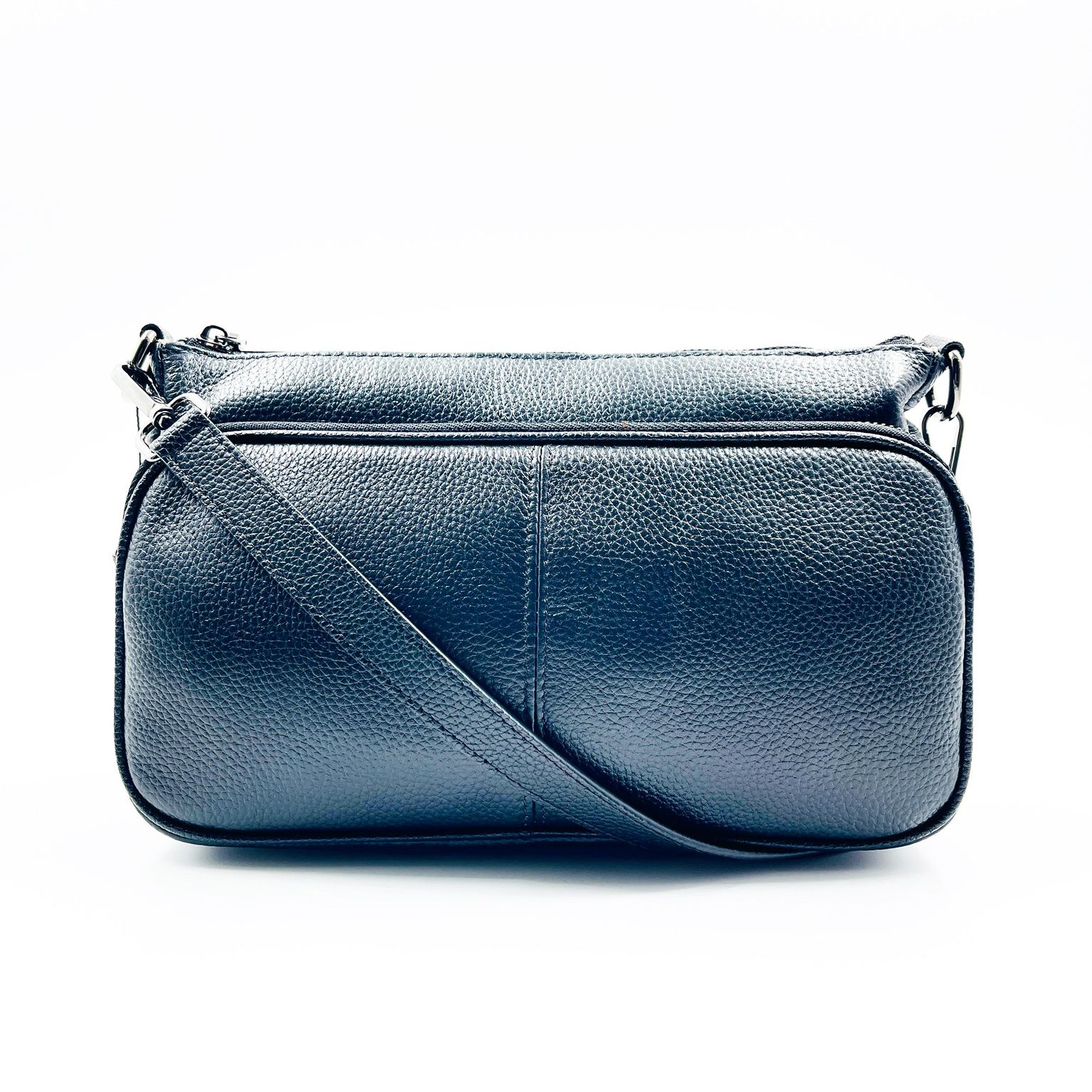 Coco London fashion pillow cow leather shoulder bag No. 8816 ราคา 1,290 บาท*ส่งฟรี
