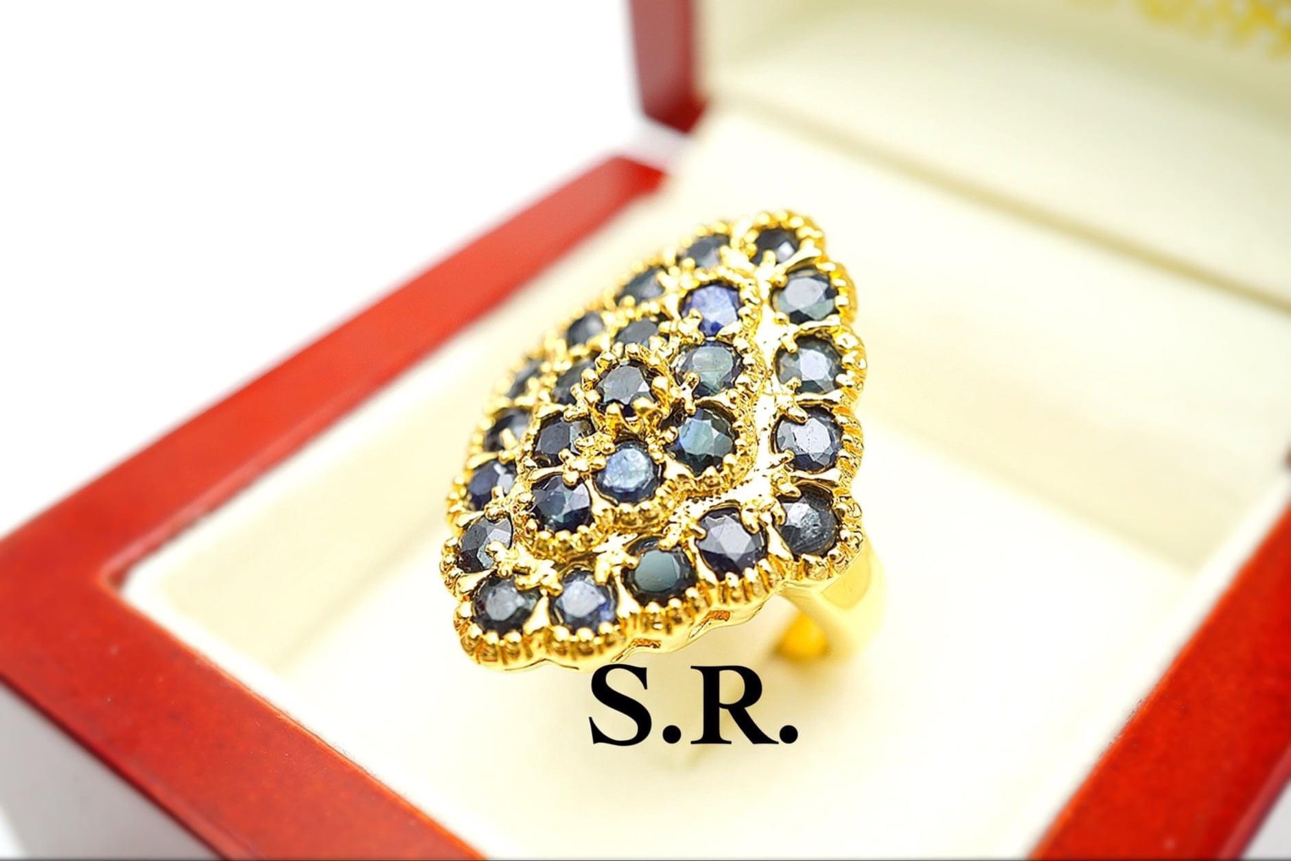 ผ่อน0%3 เดือนS.R. แหวนทองพลอยไพลินแท้ น้ำหนักพลอยเม็ดละ 0.10 กะรัต น้ำ100 ขาวสวยไฟดีพร้อมใบรับรองสินค้า เคลือบทองคำแท้100% ราคา 3,641 บาท*ส่งฟรี