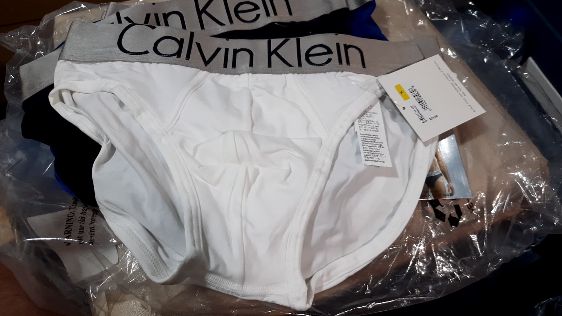 มุมมองเพิ่มเติมของสินค้า กางเกงชั้นในชายCalvin Klein Men Steel Micro Hip Briefs ของแท้