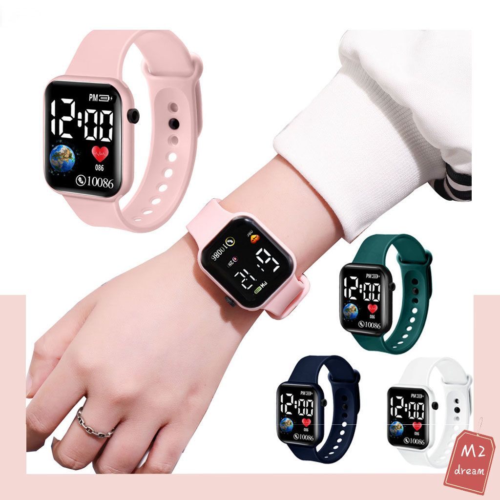 โปรโมชั่น Flash Sale : New Watch นาฬิกาข้อมืออิเล็กทรอนิกส์ นาฬิกาแฟชั่น สำหรับผู้ชายและผู้ นาฬิกาข้อมืออิเล็กทรอนิกส์ LED ทรงสี่เหลี่ยม