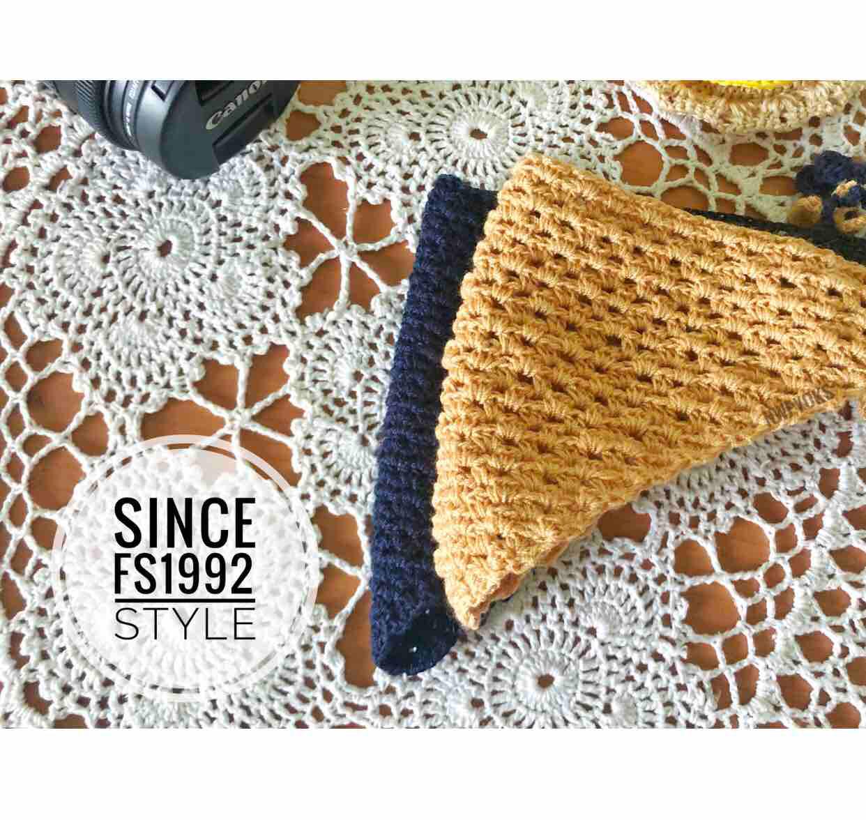 ที่คาดผมสามเหลี่ยม ผ้าโพกผมไหมพรมวินเทจ (สินค้าคละแบบ/เลือกแบบทักแชทได้เลยจ้าา)h ราคา 50 บาท*ส่งฟรี