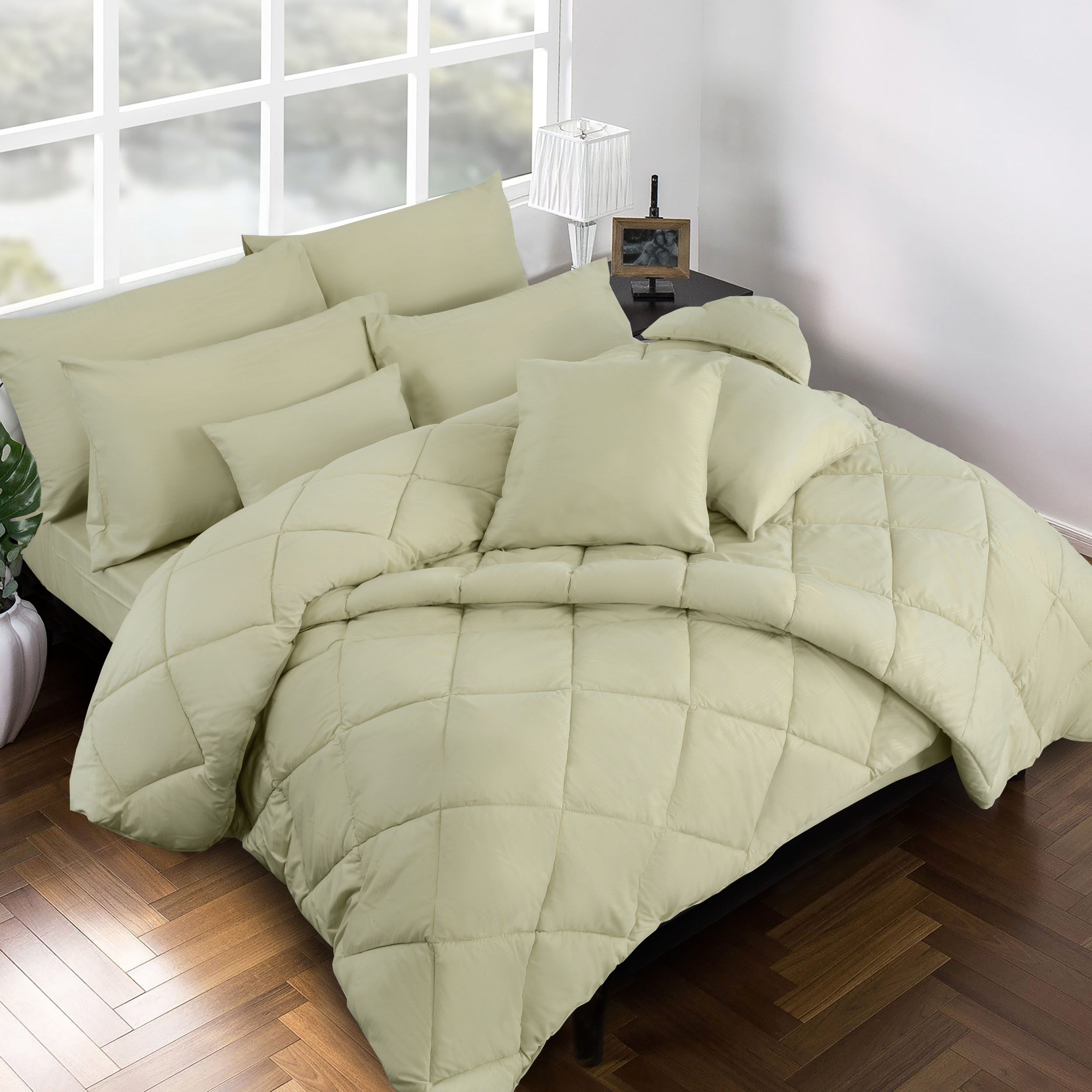 AI By Akemi Colourkissed Arien Comforter Set ราคา 2,397 บาท*ส่งฟรี