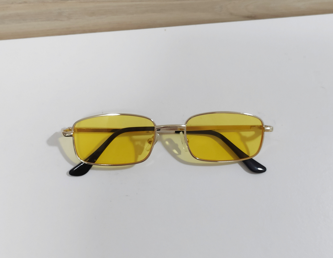 ภาพประกอบคำอธิบาย แว่นตาแฟชั่นแบบนิยมแว่นตากันแดดเลนส์สีสังข์กับโลหะทรงสี่เหลี่ยม