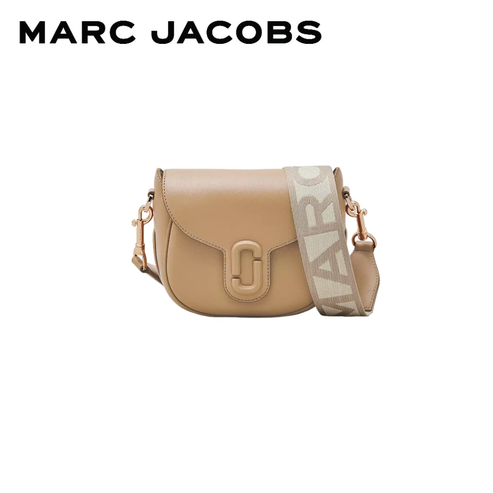 MARC JACOBS THE J MARC SMALL SADDLE BAG FA23 2S3HMS003H03 กระเป๋าสะพาย ราคา 17,900 บาท*ส่งฟรี