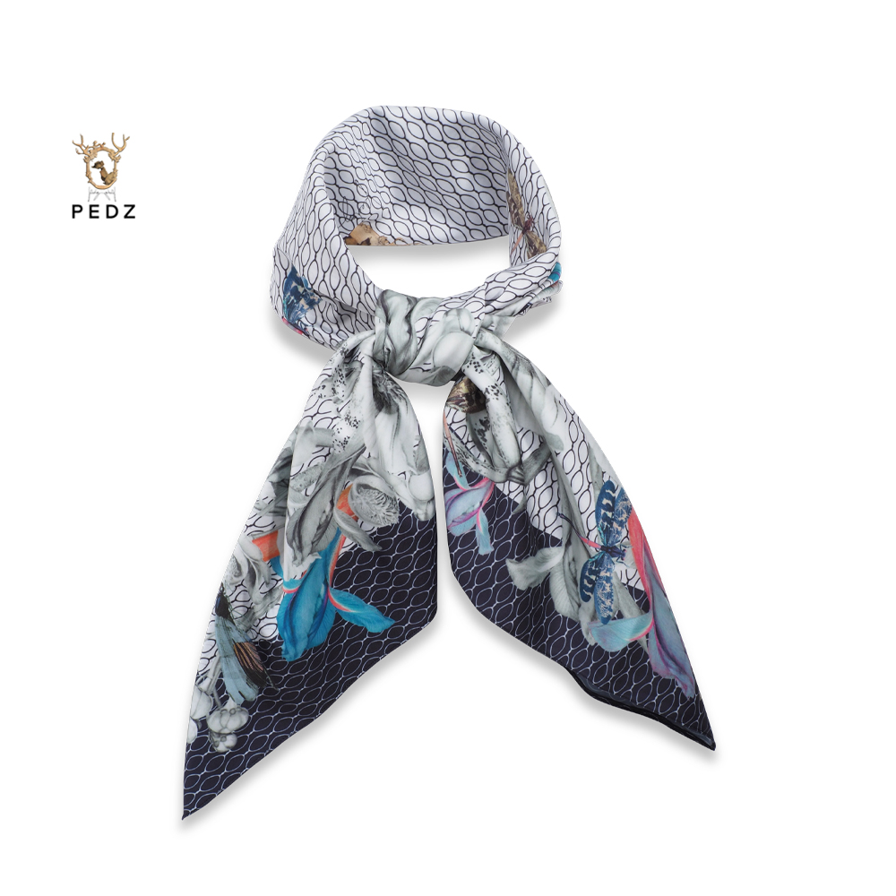 PEDZ Black Secret Garden Silk Satin Premium Scarf ราคา 1,490 บาท*ส่งฟรี