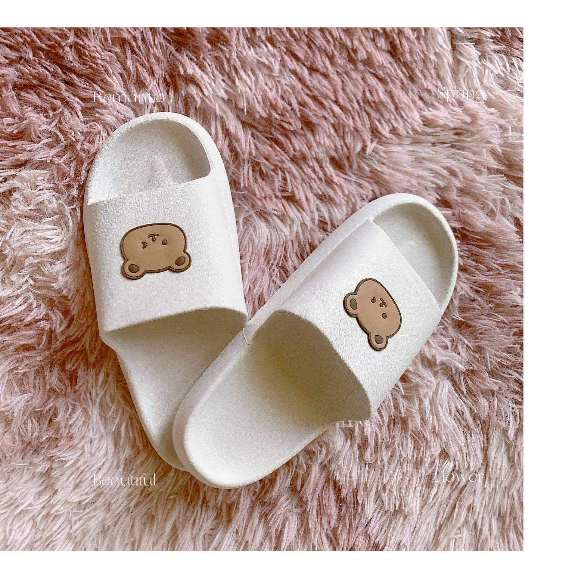 ภาพประกอบของ รองเท้าแตะขนมปังรูปหมีน่ารัก รองเท้าแตะผู้หญิงน่ารัก รองเท้าแตะผู้หญิงทันสมัย