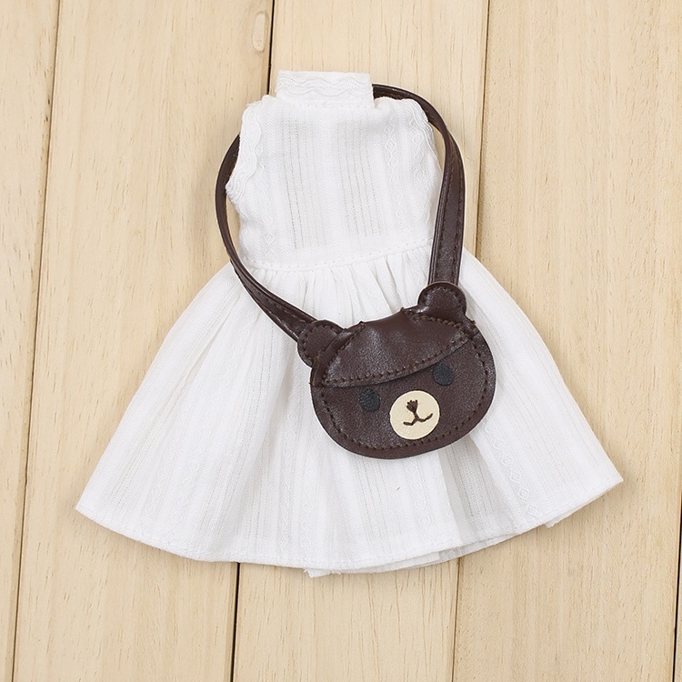 Blythe สีขาวแขนกุดกระโปรงกระเป๋าสะพายไหล่ตุ๊กตาผ้าขนาดเล็ก Blythe สีขาวแขนกุดกระโปรงกระเป๋าสะพายไหล่ตุ๊กตาผ้าขนาดเล็ก