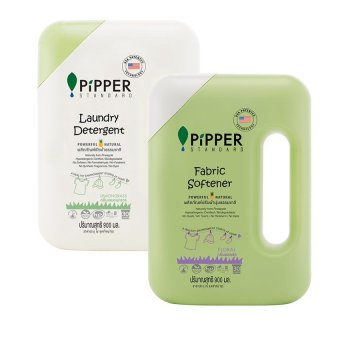 PiPPER STANDARD น้ำยาซักผ้า/น้ำยาปรับผ้านุ่มสูตรธรรมชาติ กลิ่น Lemongrass/Floral แบบขวด 900 มล. (แพ็คคู่) PiPPER STANDARD น้ำยาซักผ้า/น้ำยาปรับผ้านุ่มสูตรธรรมชาติ กลิ่น Lemongrass/Floral แบบขวด 900 มล. (แพ็คคู่)