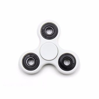 Fidget Spinner ลูกข่างฝึกสมาธิ แบบ 3 แฉก สุดฮิต Fidget Spinner ลูกข่างฝึกสมาธิ แบบ 3 แฉก สุดฮิต