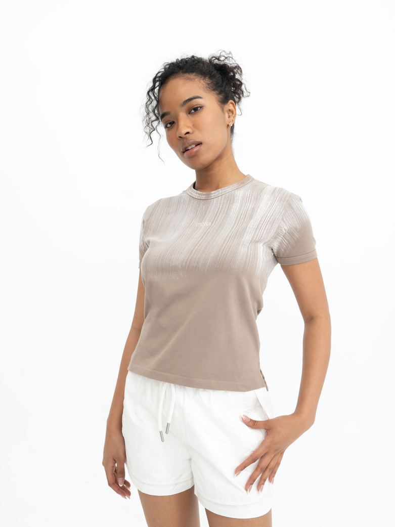 Pania Brush Skinny Tee in Light Taupe ราคา 1,590 บาท*ส่งฟรี