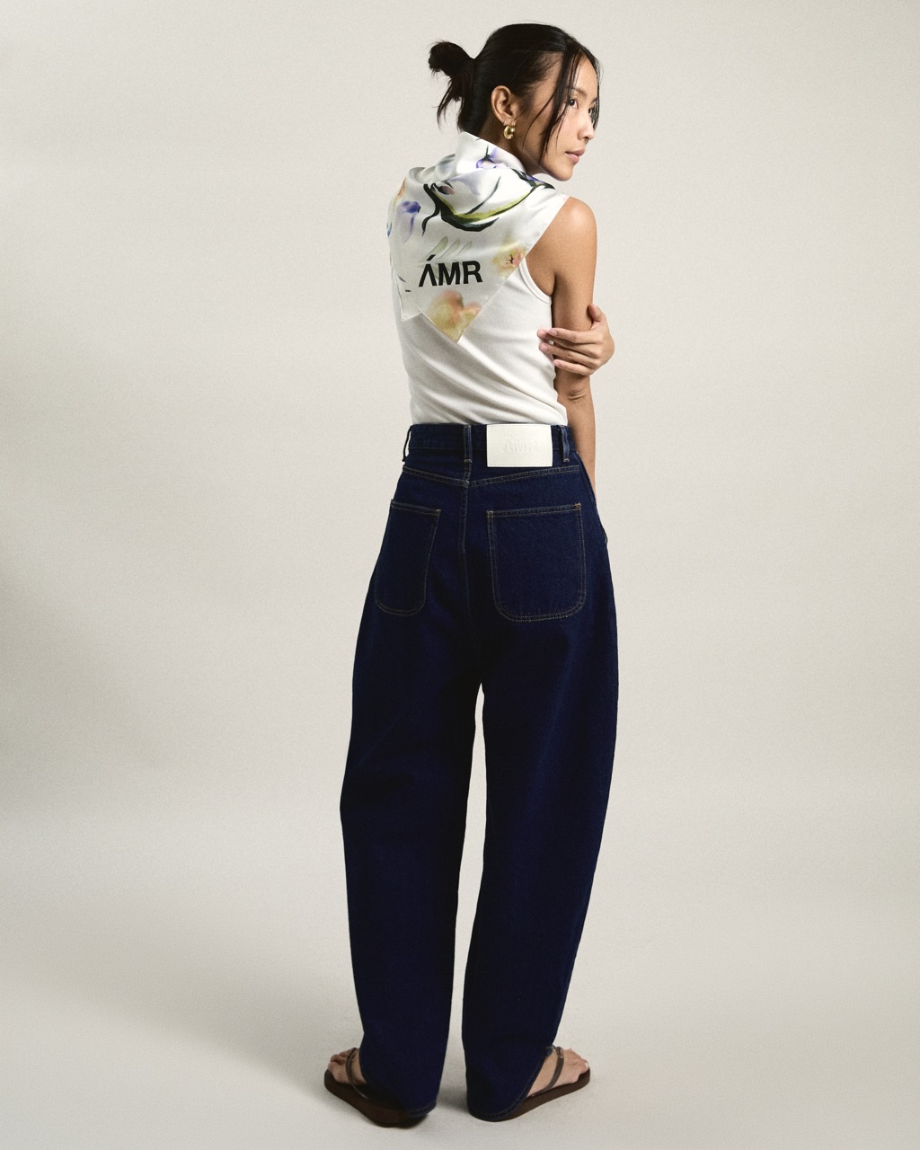 AMR DE SAISON ( AIMER ) - Barrel Jeans, Balloon-Shaped Jeans.
