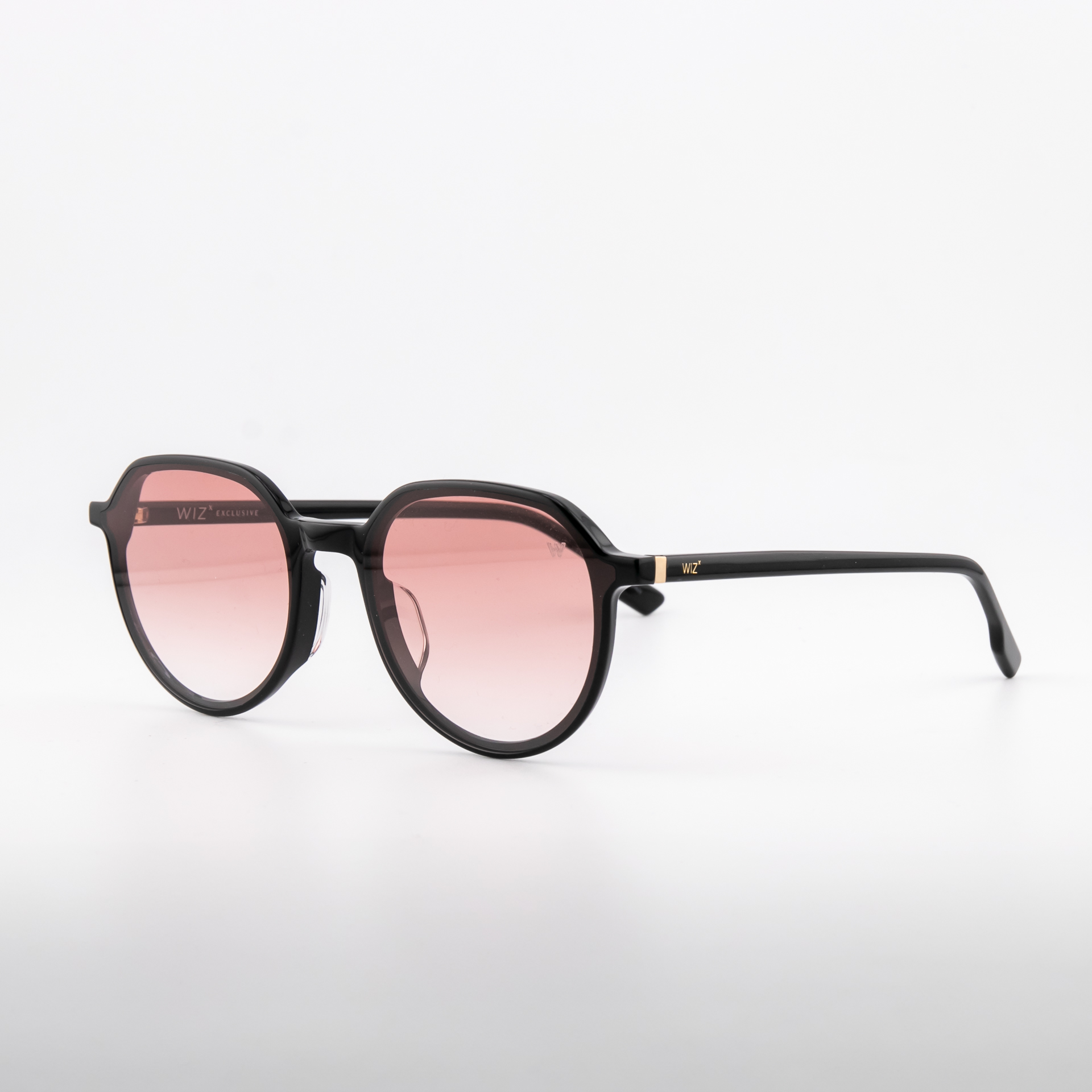 Free Lenses Worth 1,500.- Wiz Sunglasses Model Wiz Exclusive Wzs-004/C2/61 ราคา 6,000 บาท*ส่งฟรี