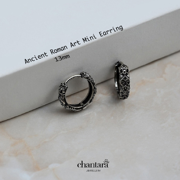 CHANTARA - Ancient Roman Art Mini Earring ราคา 2,090 บาท*ส่งฟรี