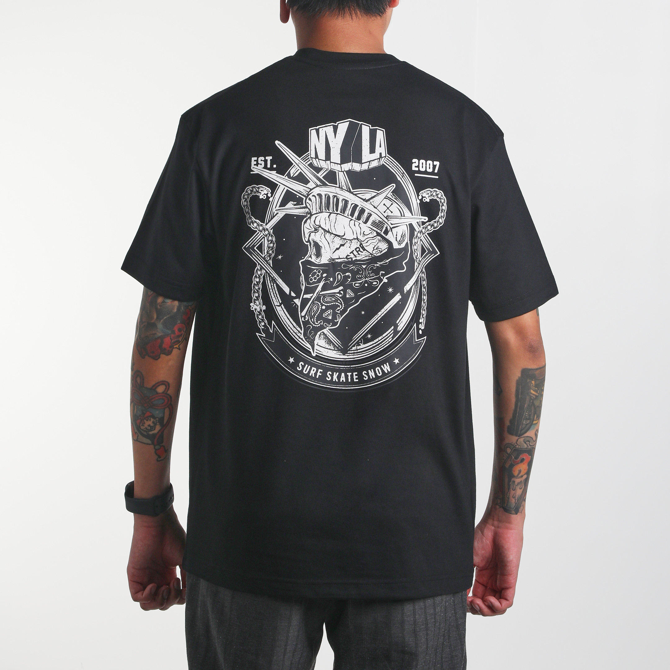 NYLA เสื้อยืดผู้ชาย SKULLTOPIA ราคา 647 บาท*ส่งฟรี