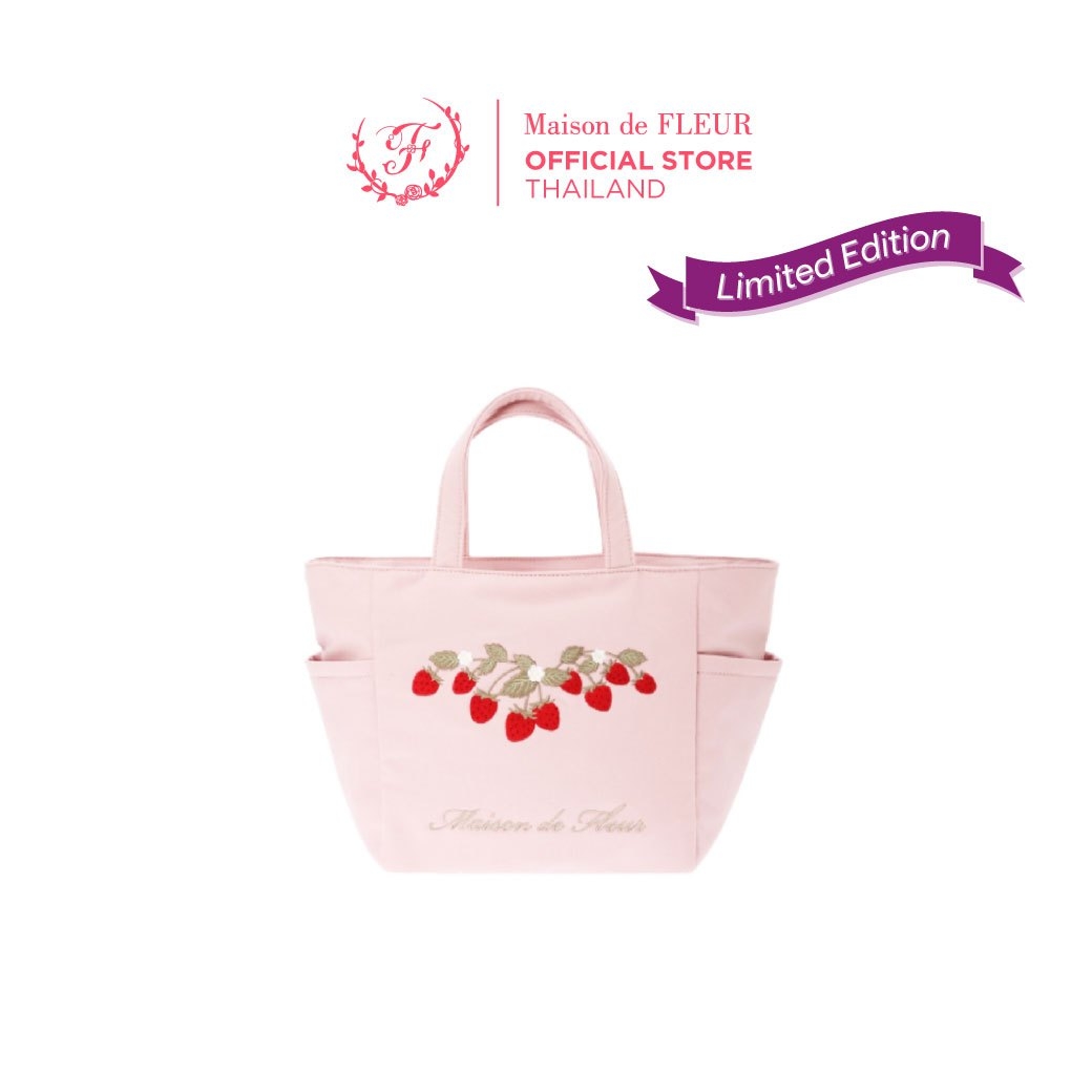 [New Collection] Maison de FLEUR - Strawberry Embroidered Side Pocket Tote Bag ราคา 2,021 บาท*ส่งฟรี